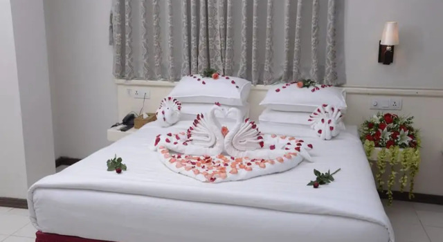 Номер Deluxe Taw Win Yadanar Hotel