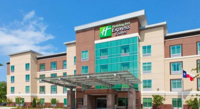 Кровать в общем номере Holiday Inn Express & Suites Houston S - Medical Ctr Area by IHG
