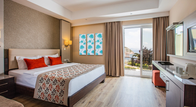 Aria Claros Beach & Spa Resort – All Inclusive