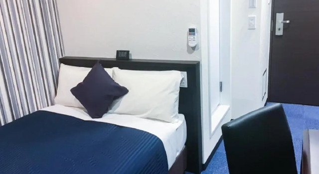 Номер Standard HOTEL LiVEMAX Yokkaichi Ekimae