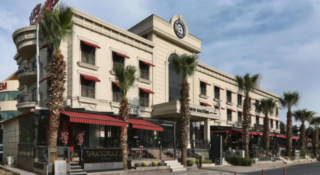 Balturk Hotel Izmit, Varaa Hotelli Hotellit Marmara-alue pysäköinnillä, Pysäköinti