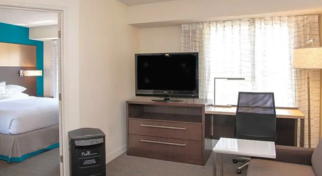 Четырёхместный люкс с 2 комнатами Residence Inn by Marriott Jacksonville Butler Boulevard