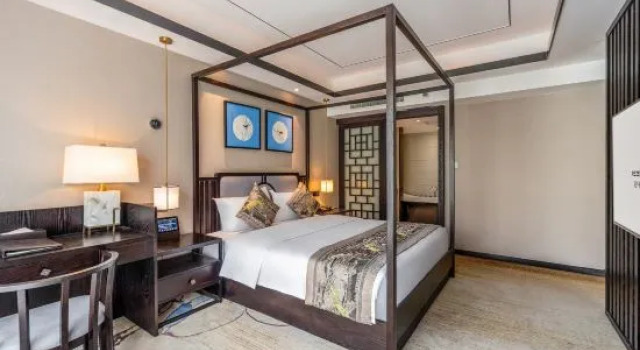 Люкс Huaqianshu Licheng Hotel (Kaifeng Drum Tower Qingming Shangheyuan)