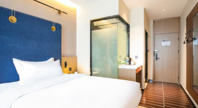 World Smart Hotel (Lankao Jiaoyulu Memorial Hall), Reserva ahora Hotel Hoteles en Henan con aparcamiento, Aparcamiento