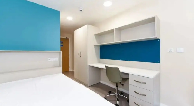 Номер Standard For Students Only Home Park Bournemouth