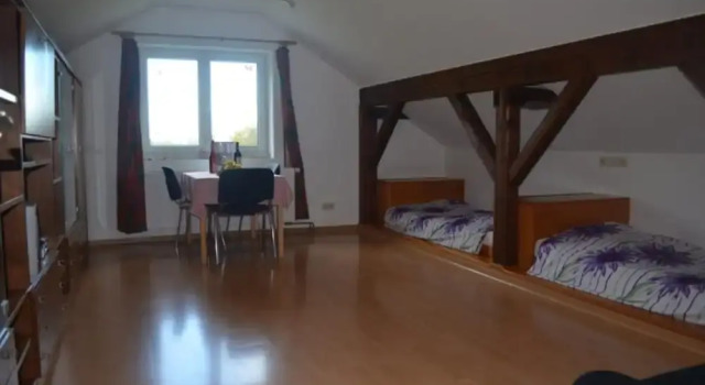Ferienwohnung im Dachgeschoss, Homberg, Забронировать Апартаменты/квартира Хомберг земля Гессен
