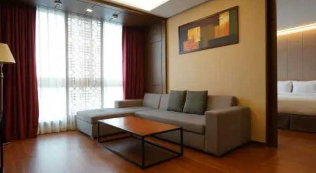 Трёхместный люкс Gloucester Hotel Jeonju