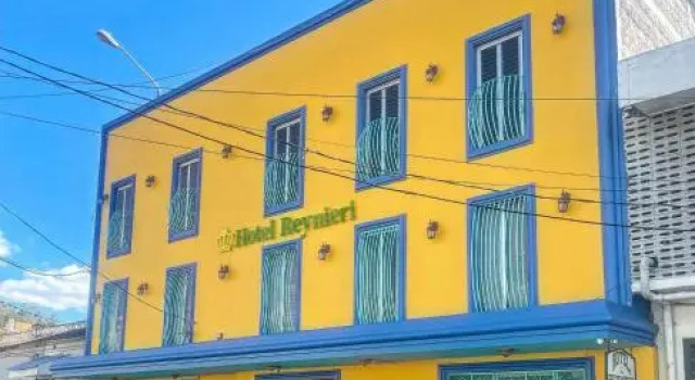Hotel Reynieri, Rezervovat Hotel Hotely v Francisco Morazan s parkováním, Parkování