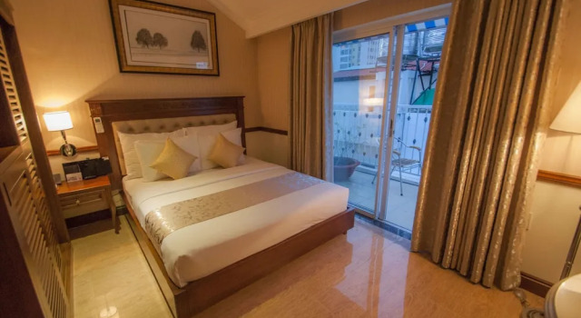 Двухместный номер Deluxe Central Hotel & Residences Swimming Pool