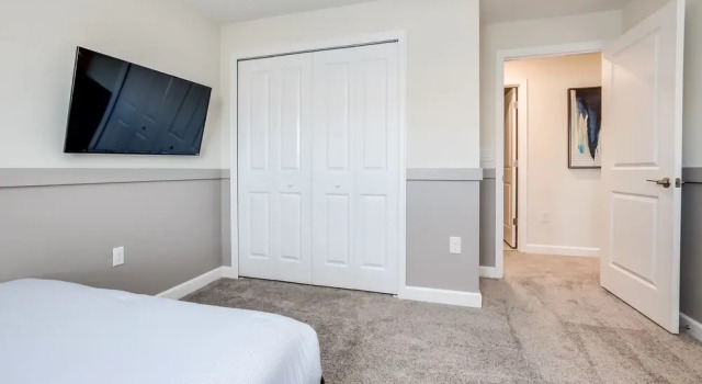 Коттедж Stylish Home w/ Private Pool, 10 Min. From Disney!