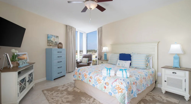 Water Park On-site! 2 Beachfront Master Suites! Corner Balcony Views!, Забронировать Апартаменты/квартира Панама-Сити Панхэндл Флорида