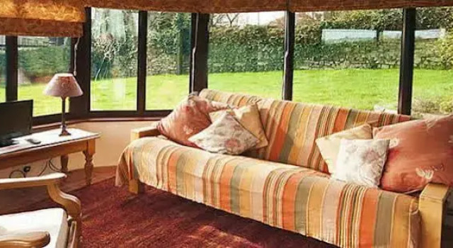 Wheatley Farm, Boek Boerderijverblijf Hotels in Merseyside met zwembad, Zwembad