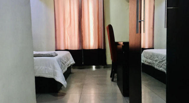 Demiral Hotel Ikeja, Rezervovat Hotel Hotely v Lagos State s parkováním, Parkování