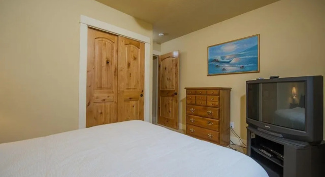 Ocean Pines, Book Hotel Hoteller i Oceanside med parkering, Parkering