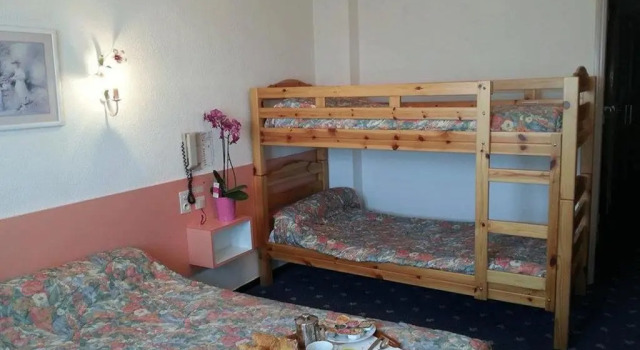 Семейный номер Standard Hôtel & Restaurant Azur
