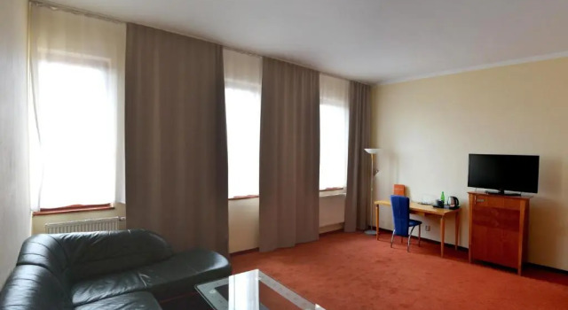 Апартаменты Hotel Plaza