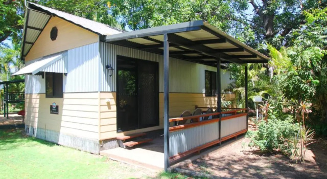 Люкс с 2 комнатами Ivanhoe Village Caravan Resort