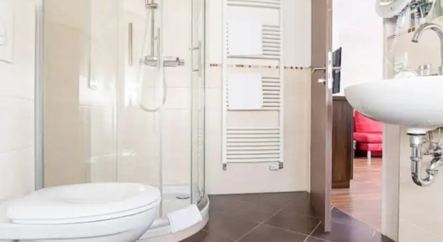 Четырёхместный номер Standard Garni Hotel Henn
