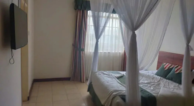 Machakos University Hotel, Rezerwuj Hotel Hotele 3-gwiazdkowe w Machakos, 3*