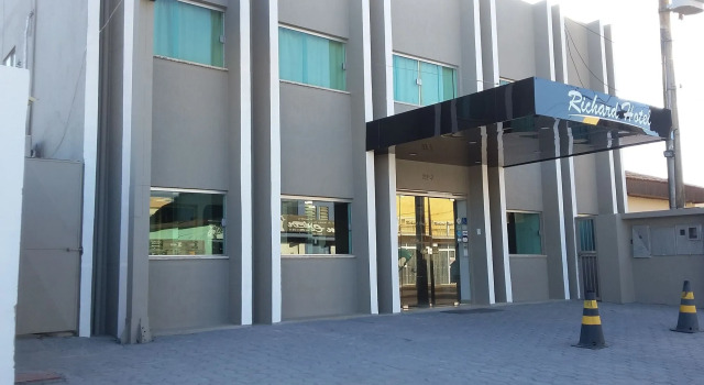 Richard Hotel