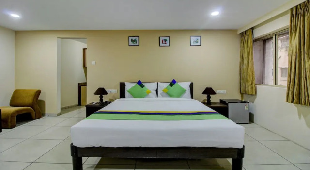 Treebo La Paradise with Swimming Pool, Забронировать Отель Отели штата Махараштры 3 звезды, 3*