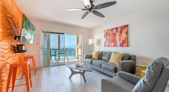 Leonardo Arms Condo On The Beach 2 Bedroom Condo, Забронировать Отель Отели Fort Myers Area с парковкой, Парковка