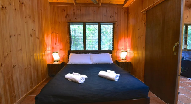 Daintree Cascades, Rezervovat Hotel Diwan 