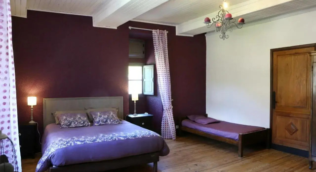 Chateau de Lugagnac, Rezervați Hotel Rivière-sur-Tarn Aveyron