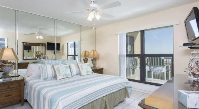 Saida I 404 by Padre Island Rentals, Varaa Hotelli Hotellit Padre Island uima-altaalla, Uima-allas