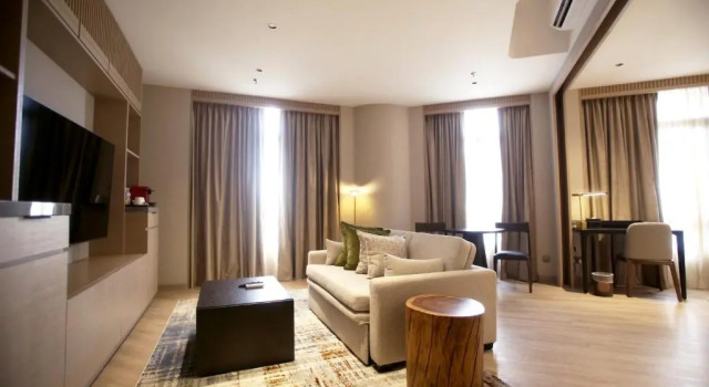 Люкс Executive Resorts World Awana
