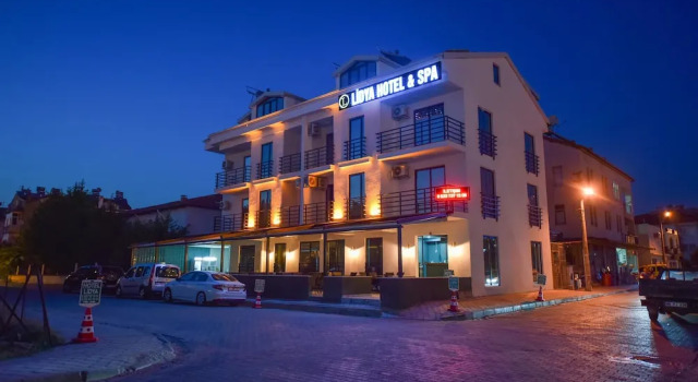 Hotel Lidya