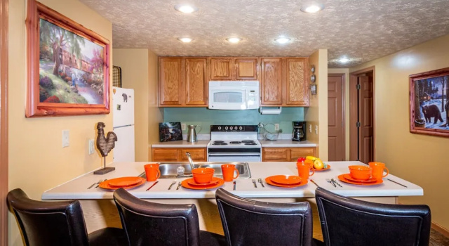 Четырёхместный номер Standard с 2 комнатами Honeymoon Hills Gatlinburg Cabin Rentals