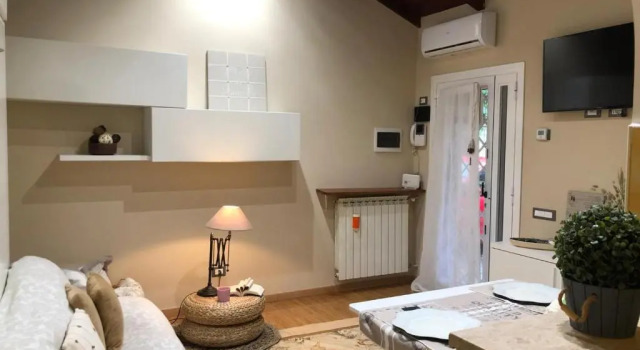 Коттедж c 1 комнатой Eleonora House
