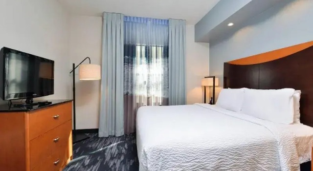 Полулюкс Fairfield Inn & Suites Santa Cruz - Capitola