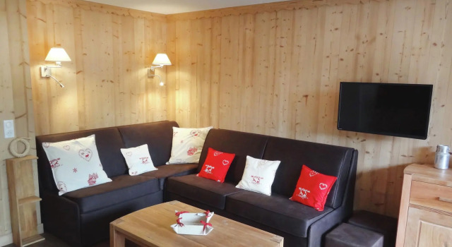 Simplistic Apartment in Méribel near Les 3 Vallées