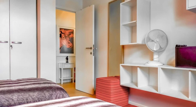 Awesome Home in Bredene With Wifi and 2 Bedrooms, Rezerwuj Hotel Hotele w Bruksela z parkingiem, Parking
