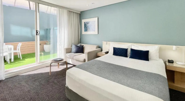 Студия Coogee Sands Hotel & Apartments