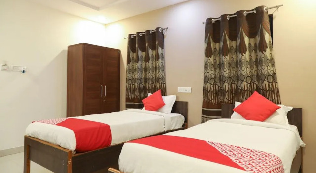 Oyo 23541 Vijay Shanta Hospitality, Забронировать Отель Отели штата Махараштры 3 звезды, 3*