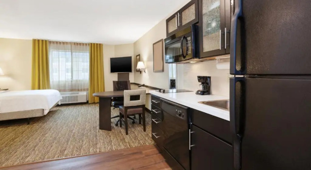 Run of House Candlewood Suites Washington North by IHG
