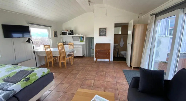 Люкс Deluxe Lækjarkot Rooms and Cottages with Kitchen