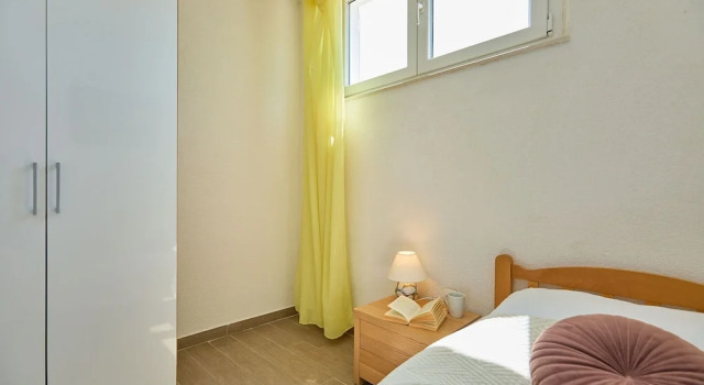Apartment D&L