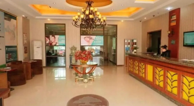 GreenTree Inn Nantong Tongzhou District Pingchao Bus Station Express Hotel, Varaa Hotelli Nantong Jiangsu
