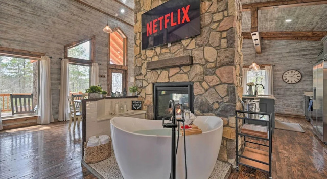 Коттедж c 1 комнатой 'honey's Nook' Broken Bow Home w/ Hot Tub + Decks!