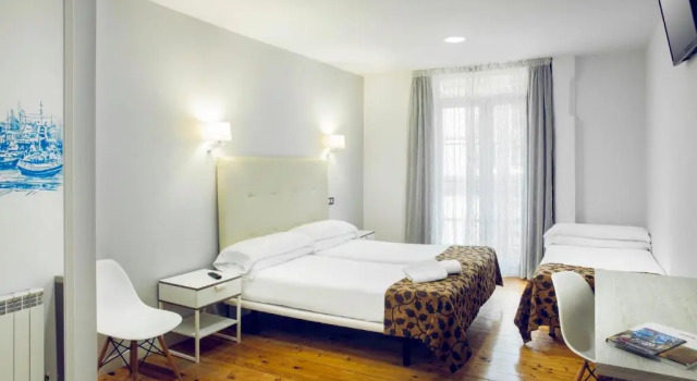 Трёхместный номер Standard Casual Gurea Bilbao