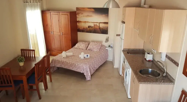 TocToc Victoria Studio Solarium, Забронировать Апартаменты/квартира Малага Коста-дель-Соль, рядом с Музей Кармен Тиссен