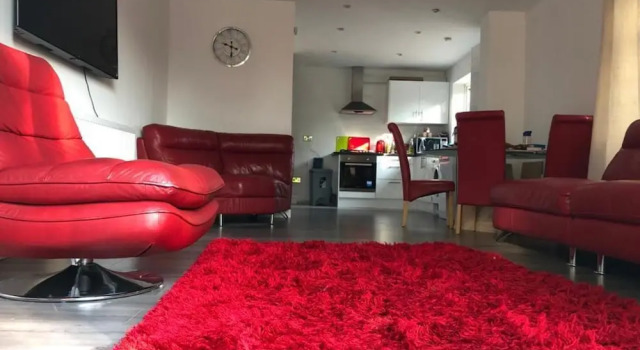 Nice 2 Bed Independent Annex in High Wycombe, Забронировать Дом для отпуска Хай-Уиком 