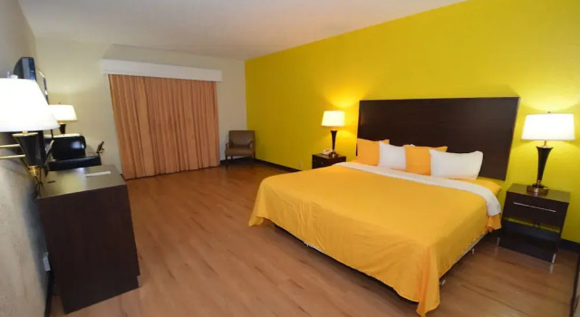 Номер Deluxe Golden Hotel and Conference Center
