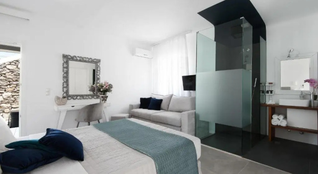 Двухместный номер Deluxe с частичным видом на море Riva Suites