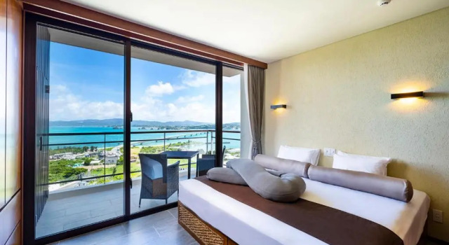Люкс Deluxe Away Okinawa Kouri Island Resort