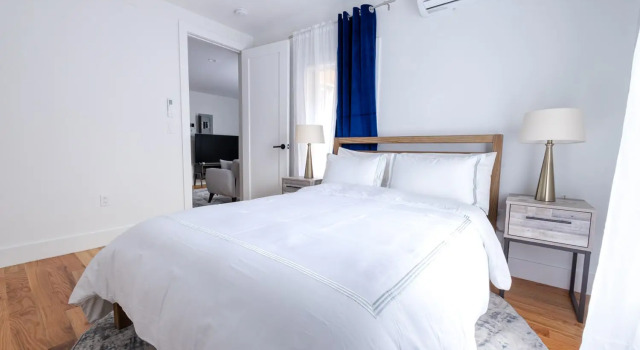 323-2 Specious 2BR Williamsburg, Buchen Sie Hotel New York 